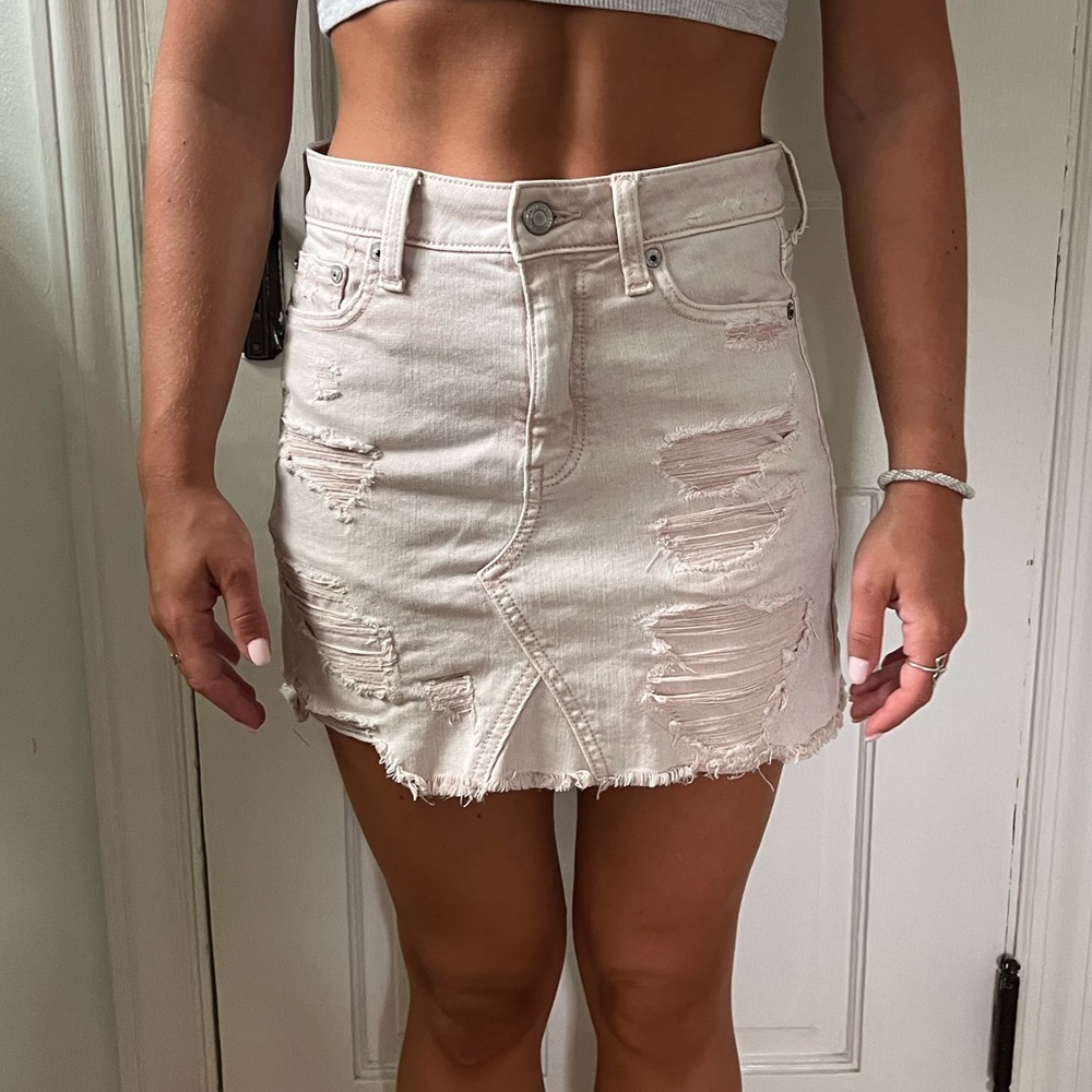 American Eagle Blush Pink Distressed Super Stretch Skirt